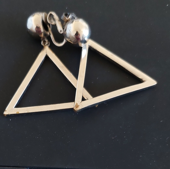 SOLD Vtg Silver Toned MCM Dangle Large Triangle Clip On Earrings - Picture 2 of 5